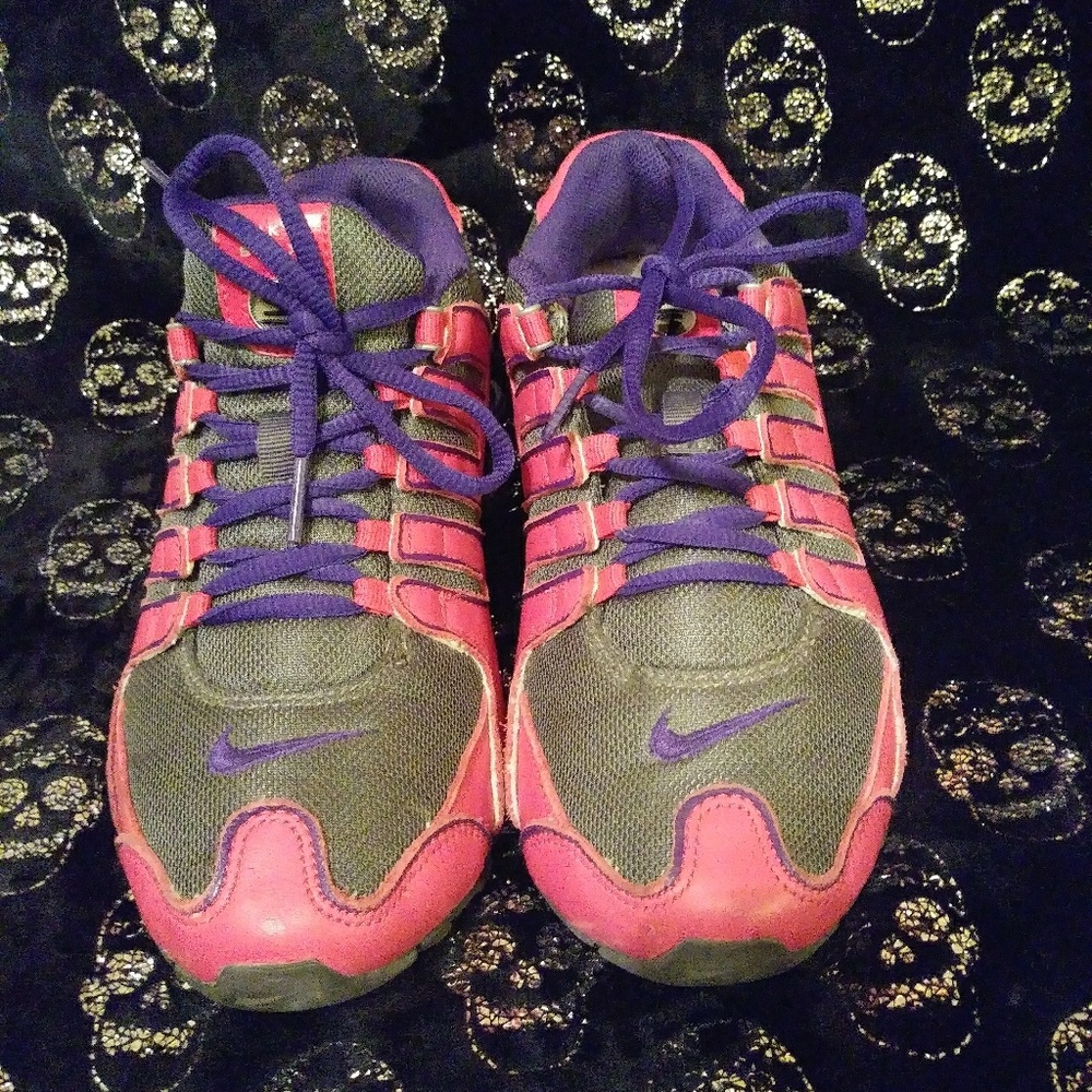 Women's Nike Shox